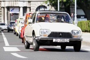 1337526167-oldtimer-clubs-celebration-centennial-of-first-car-race-in-croatia_1224696